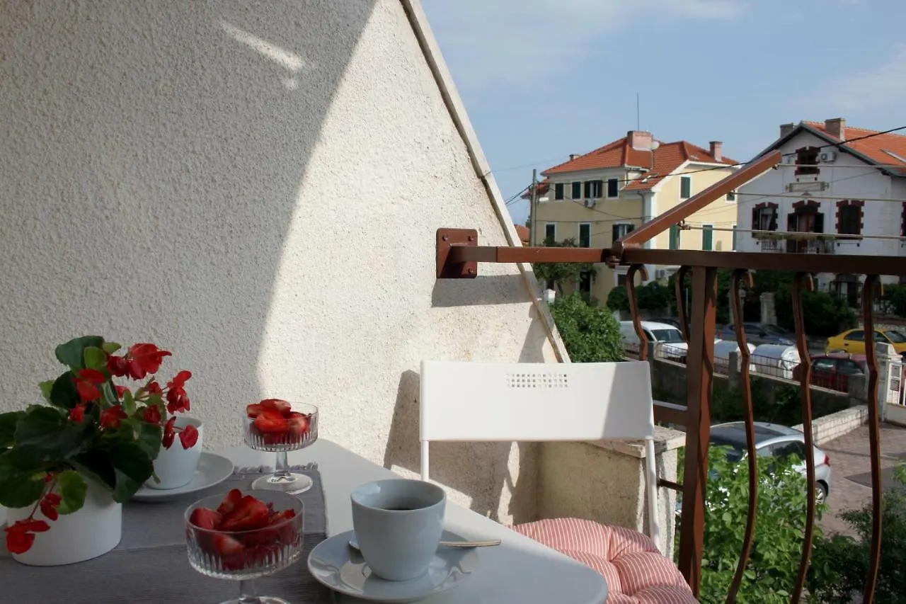 Marjan Hill Apartment - Close To Center & Garage Split