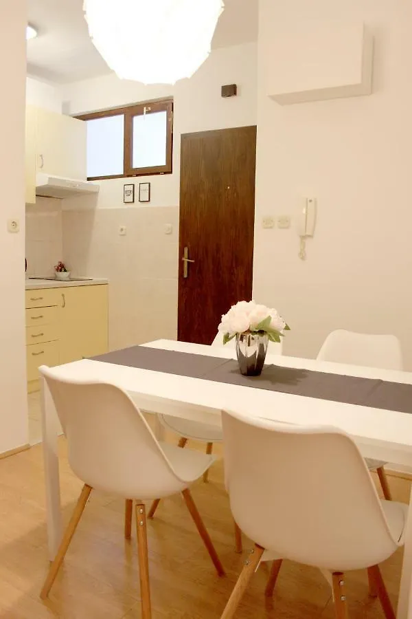 Marjan Hill Apartment - Close To Center & Garage Split 0*,