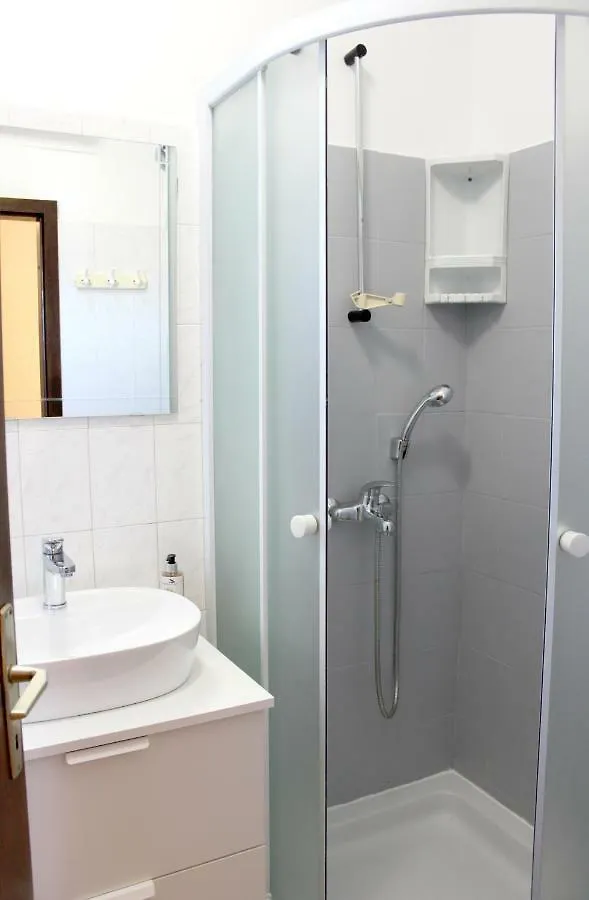 Marjan Hill Apartment - Close To Center & Garage Split