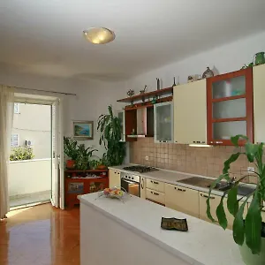 Spacious In The Center Appartement